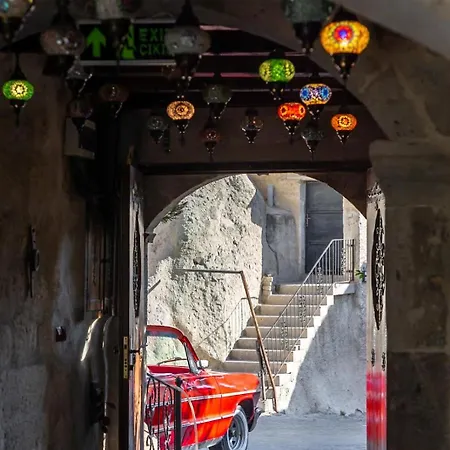 Century Cave ギョレメ