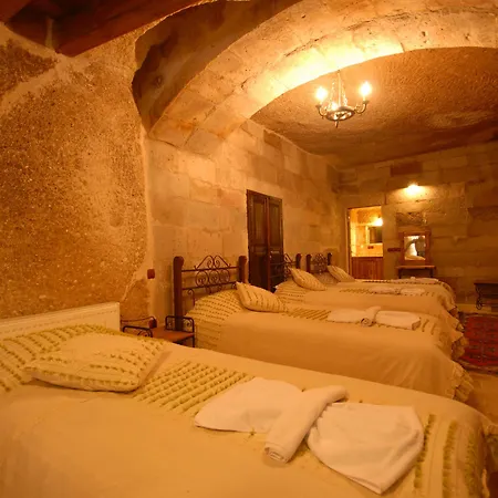 Century Cave 2* ギョレメ