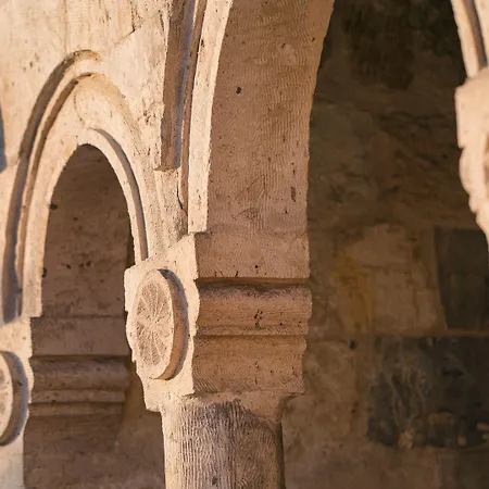 Century Cave 2* ギョレメ