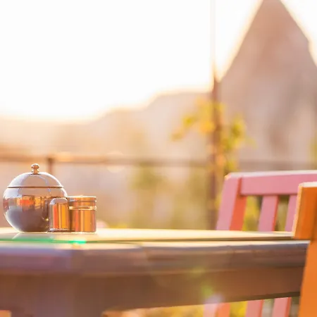 Century Cave ギョレメ