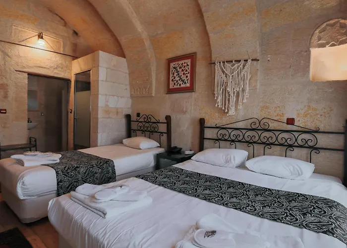 Century Cave Hotel 2*